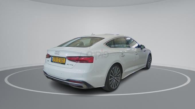 אאודי A5