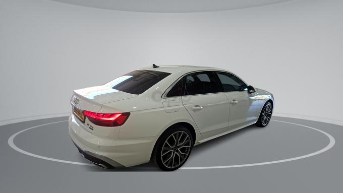 אאודי A4