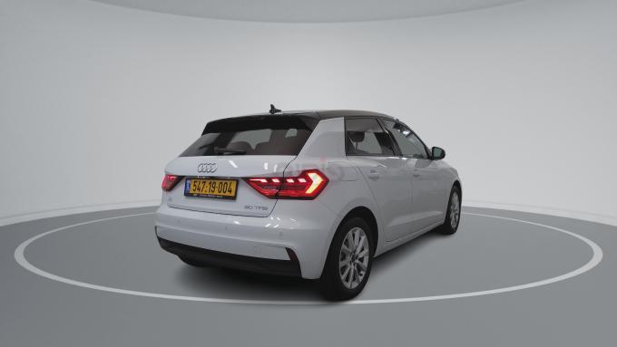 אאודי A1