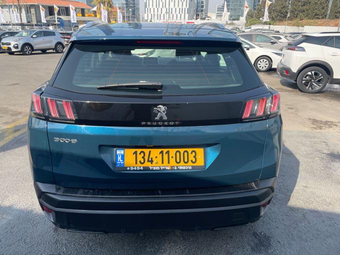 פיג'ו 3008