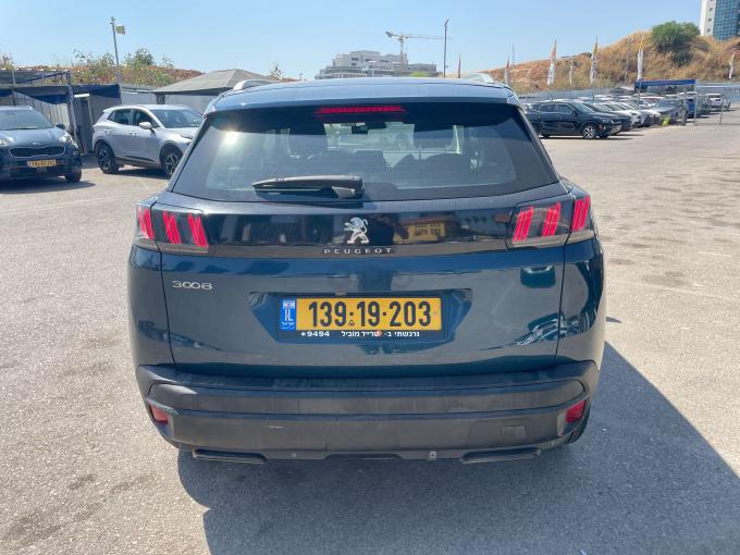 פיג'ו 3008