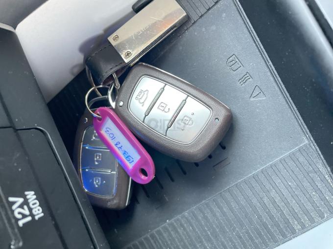 יונדאי באיון