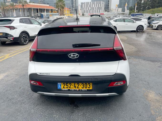 יונדאי באיון