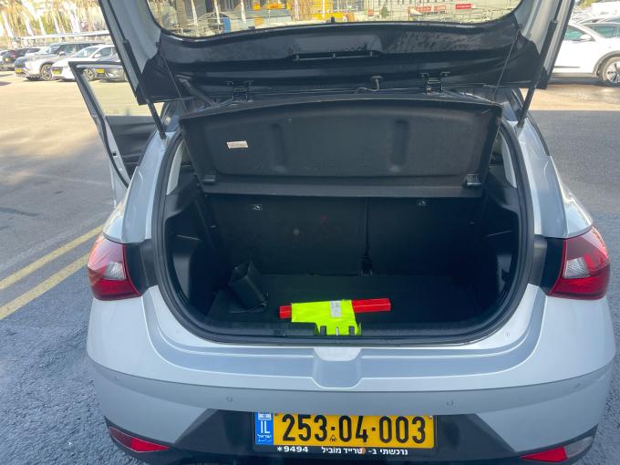 יונדאי I20