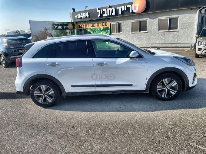 קיה נירו