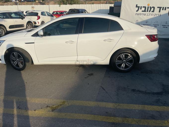 רנו מגאן