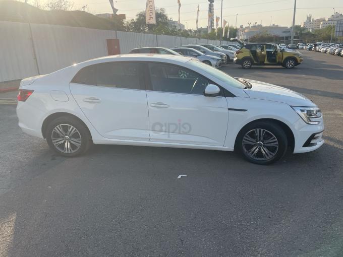 רנו מגאן