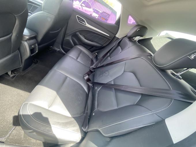 מ.ג ZS