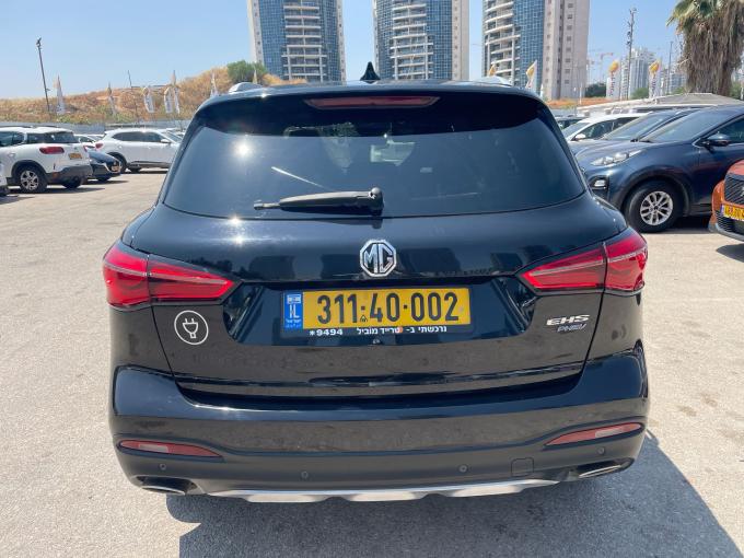 מ.ג HS