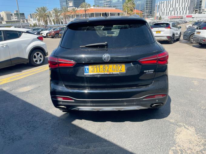 מ.ג HS