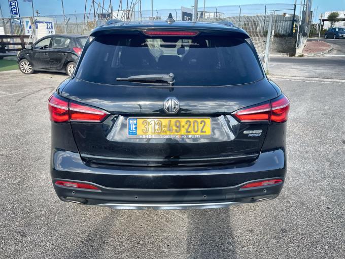 מ.ג HS