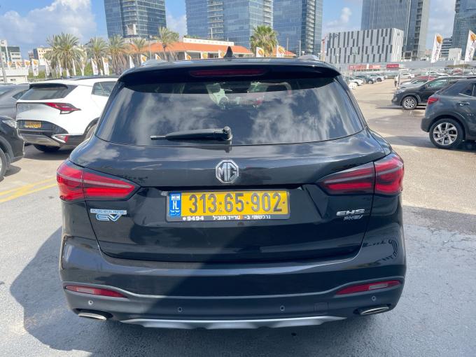 מ.ג HS