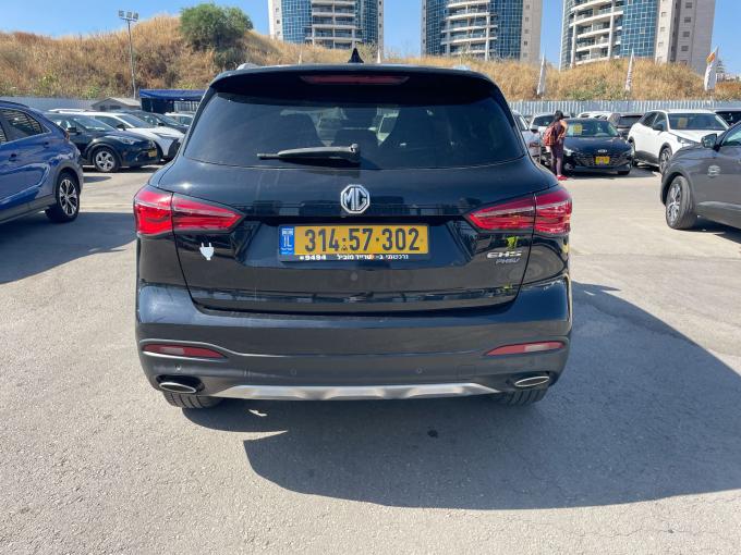 מ.ג HS