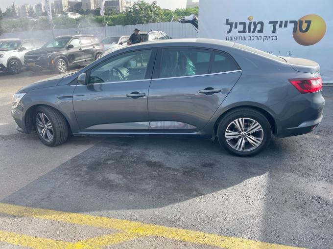 רנו מגאן