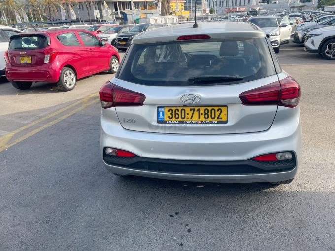 יונדאי I20