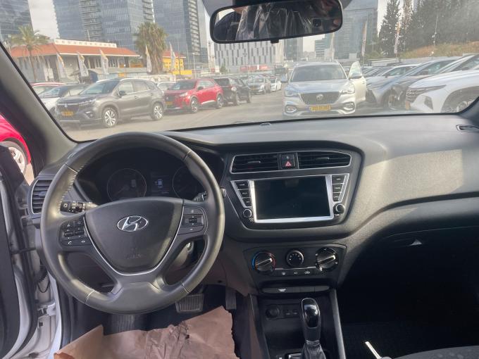 יונדאי I20