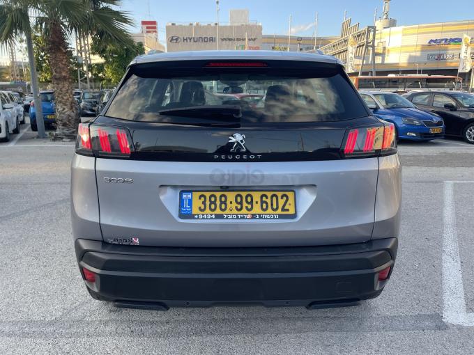 פיג'ו 3008