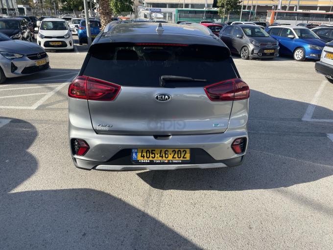 קיה נירו