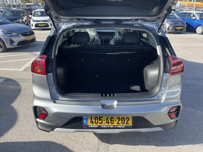 קיה נירו