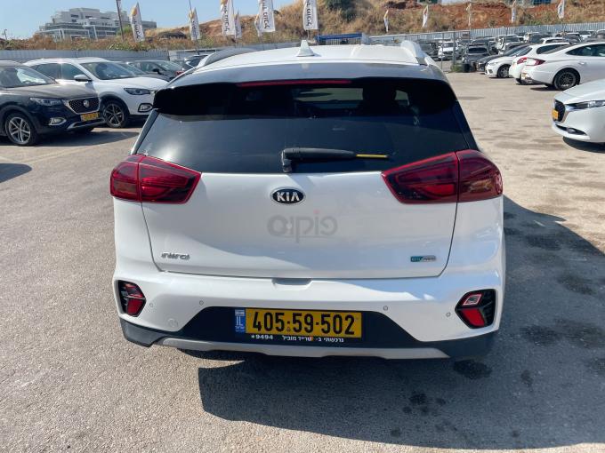 קיה נירו