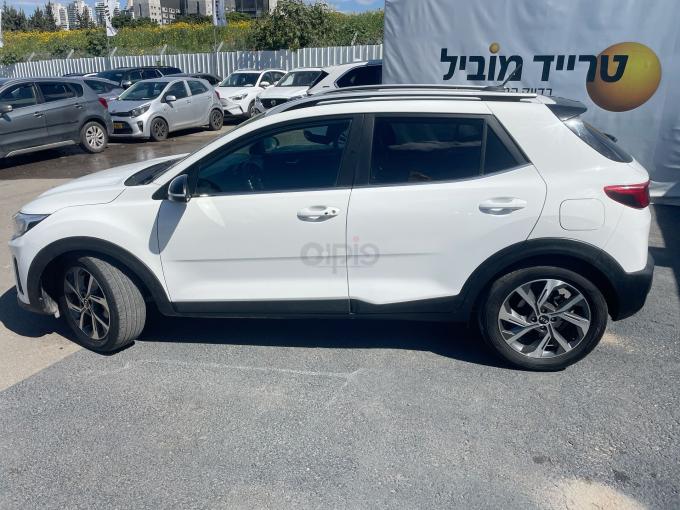 קיה סטוניק