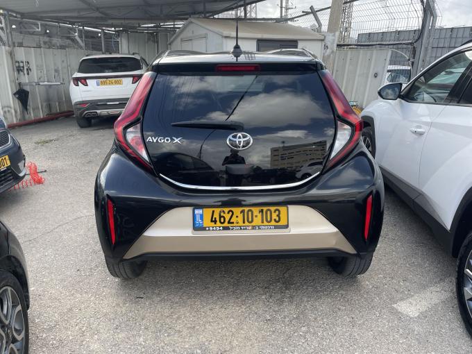 טויוטה אייגו