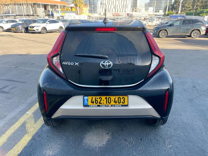 טויוטה אייגו