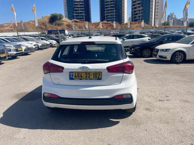 יונדאי I20