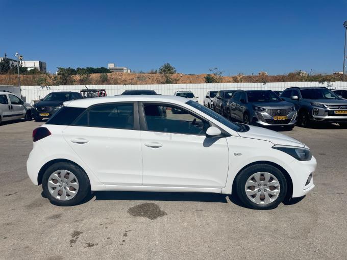 יונדאי I20