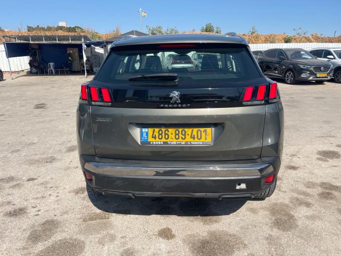 פיג'ו 3008