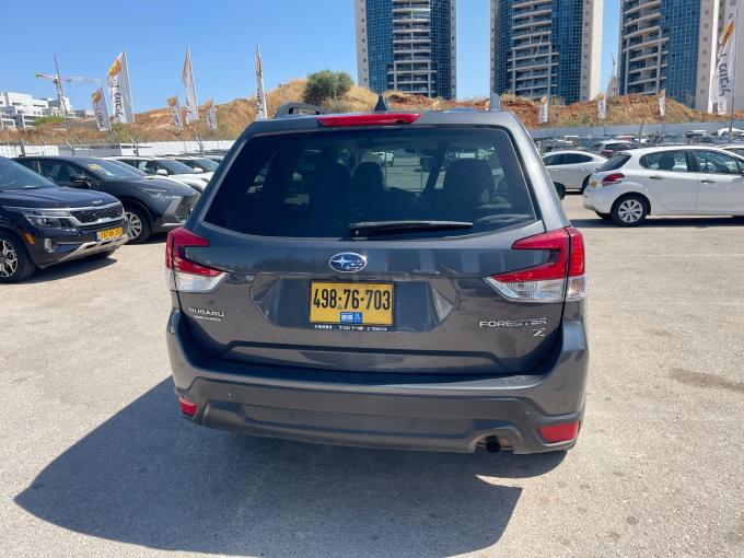 סובארו פורסטר
