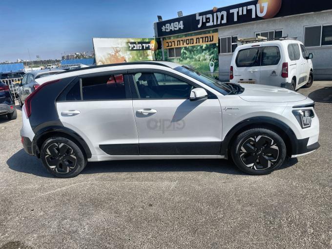 קיה נירו