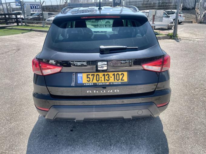 סיאט ארונה