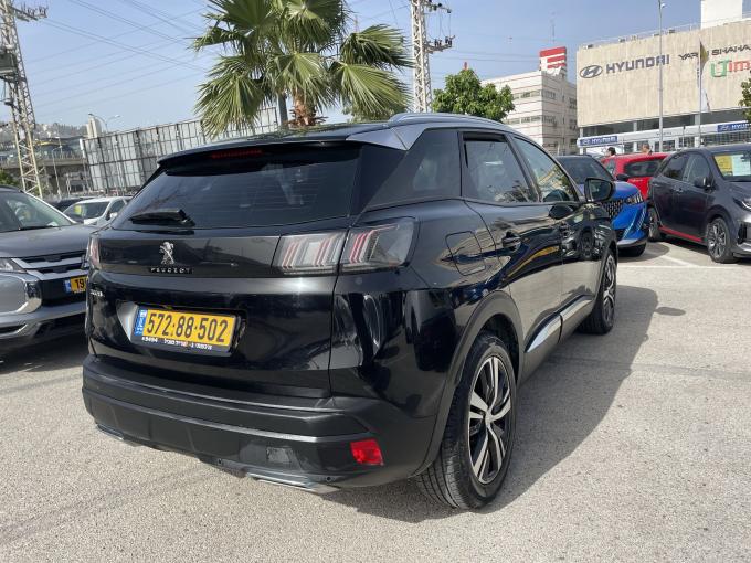 פיג'ו 3008