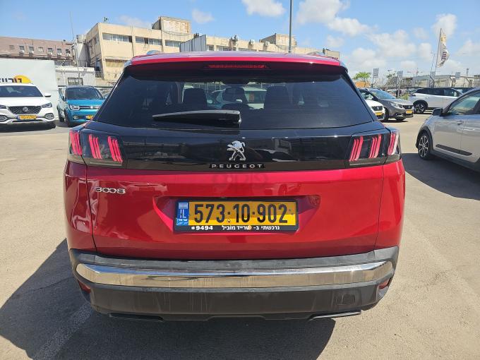 פיג'ו 3008