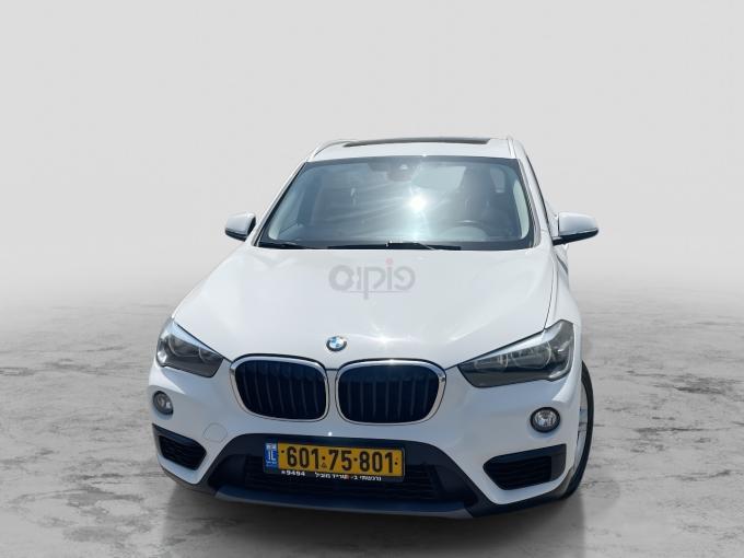 ב מ וו