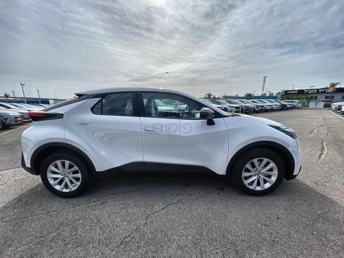 טויוטה C-HR