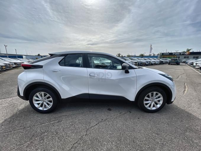 טויוטה C-HR