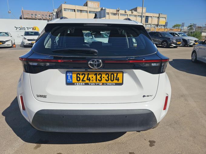 טויוטה יאריס
