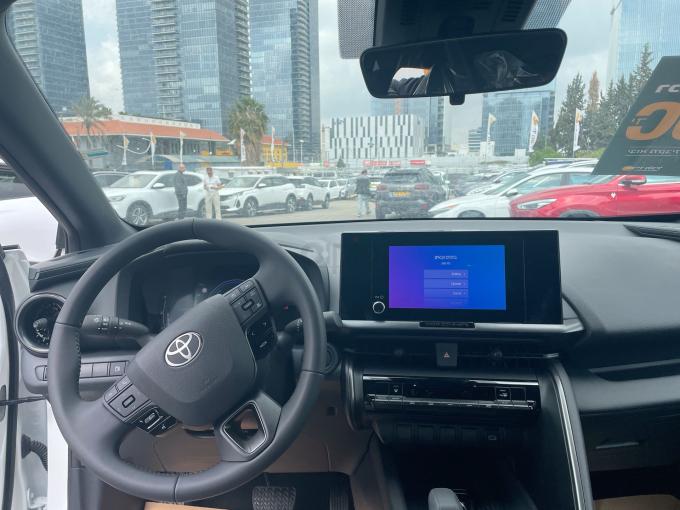 טויוטה C-HR