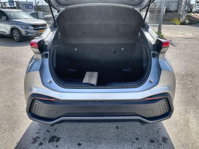 טויוטה C-HR