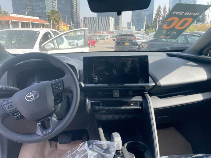 טויוטה C-HR