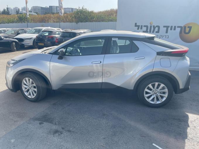 טויוטה C-HR