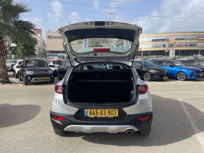 קיה סטוניק