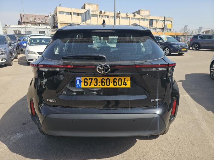 טויוטה יאריס
