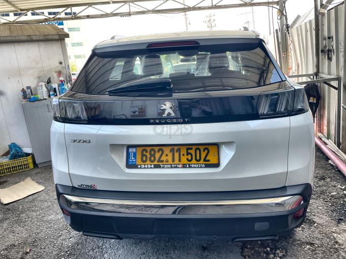 פיג'ו 3008