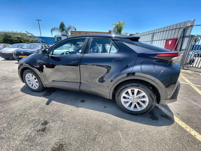 טויוטה C-HR