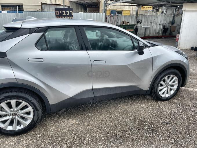 טויוטה C-HR