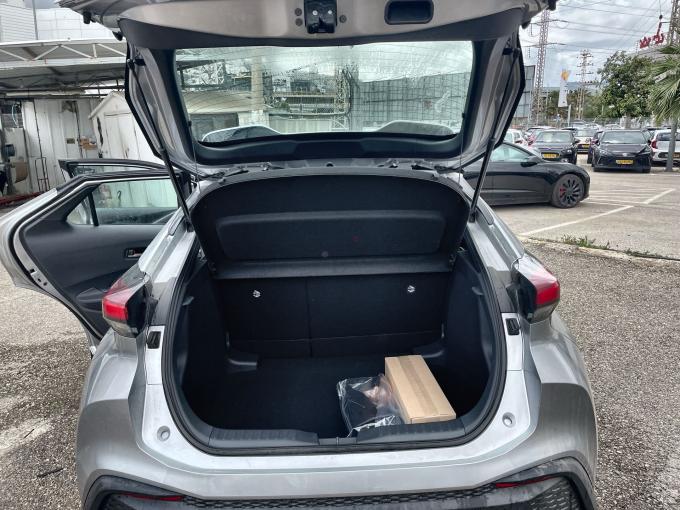 טויוטה C-HR