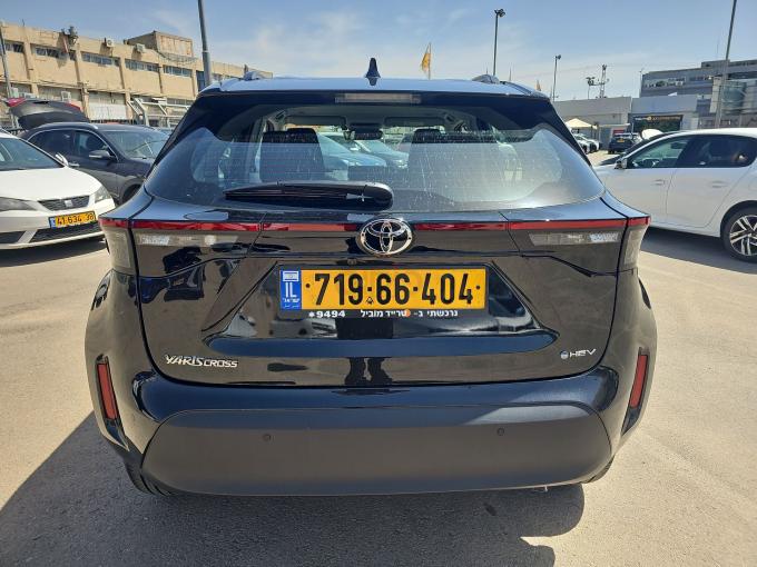 טויוטה יאריס